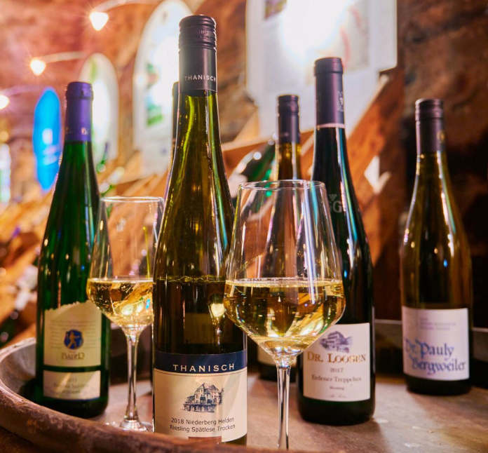🍷 2 ÜN im 4*S Weinromantikhotel Richtershof inkl. HP & Wellness ab 195€ p.P.