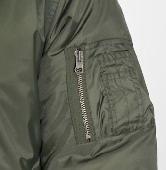 Urban Classics Basic Bomberjacke für 23,89€ (statt 35€)   S bis L