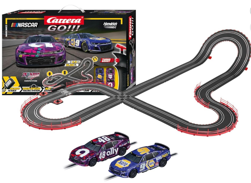🏎️🏎️Carrera Toys Go!!! NASCAR Talladega Autorennbahn für 50,05€ (statt 78€)