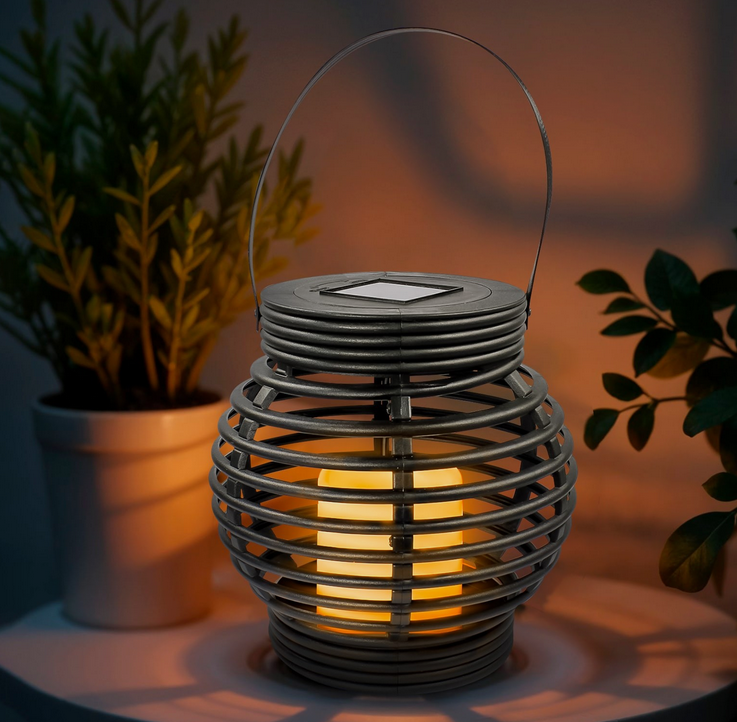2x GRUNDIG LED Solar Laterne Polyrattan Flackereffekt für 9,99€ (statt 20€)