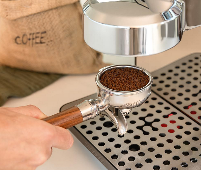 ☕Cecotec Barista Intima Espresso Siebträger Kaffeemaschine für 227,90€ (statt 314€)