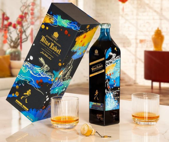 🥃 Johnnie Walker Blue Label Chinese New Year   Year of the Rabbit 2022 ab 154,88€ (statt 200€)