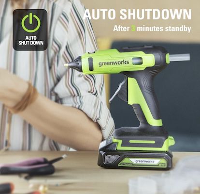 🔫 Greenworks kabellose Heißklebepistole mit 2Ah Akku und Ladegerät für 59,99€ (statt 73€)