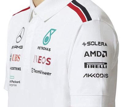 👕 2x Mercedes Benz AMG Petronas F1 2023 Poloshirt für 30€ (statt 68€)