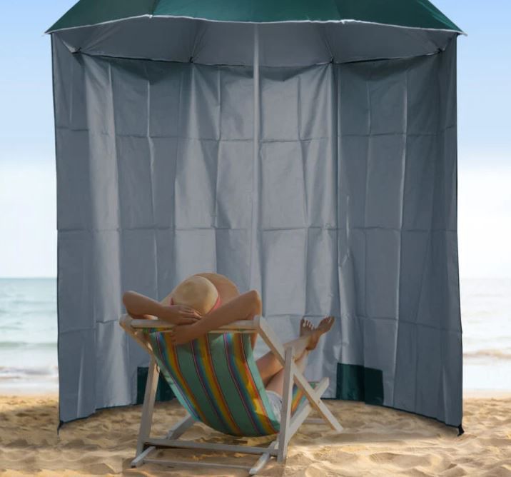 😎 Outsunny Strandschirm mit Seitenwand 220cm für 33,90€ (statt 42€)