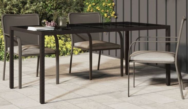 vidaXL Poly Rattan 190cm Gartentisch   gehärtetes Glas, in Braun für 102,99€ (statt 130€)