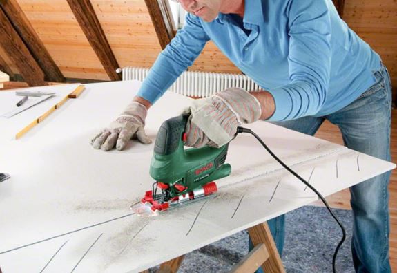 Bosch Stichsäge PST 800 PEL 530 Watt, im Koffer für 65,99€ (statt 76€)