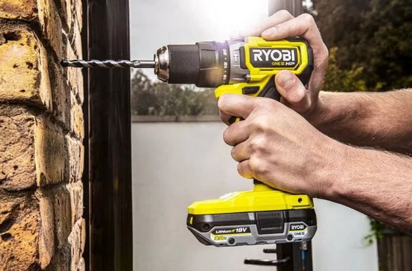 🪛 Ryobi RPD18C 2C42SA32 One+ Akku Schlagbohrschrauber Set für 149,99€ (statt 250€)