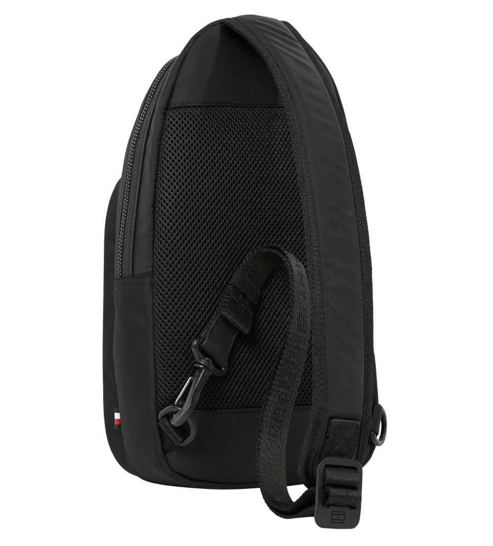 🎒 Tommy Hilfiger Repreve Sling Bag Herren Umhängetasche für 55,95€ (statt 90€)