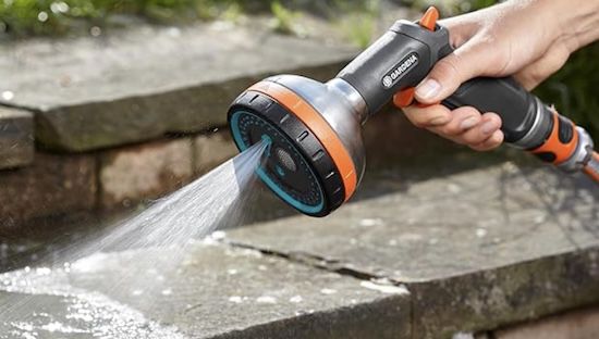💦 Gardena Premium Multibrause mit 5 Sprühbilder für 23,99€ (statt 29€)