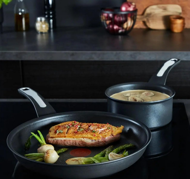 Tefal Selection 28 cm Pfanne mit NonStick Beschichtung für 29,99€ (statt 40€)