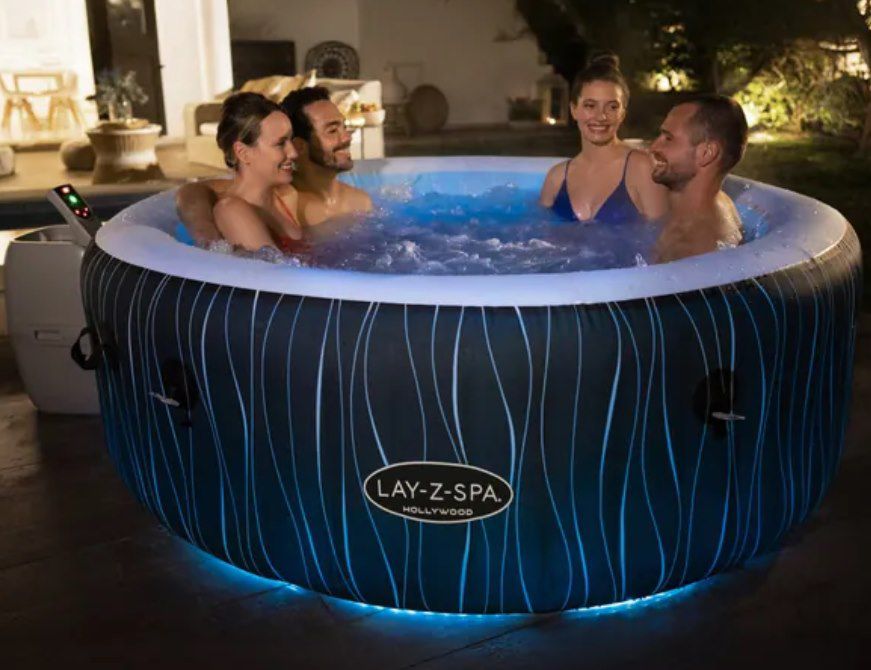 💦 Bestway Lay Z Spa LED Hollywood AirJet Whirlpool (Ø196cm) für 494,90€ (statt 659€)
