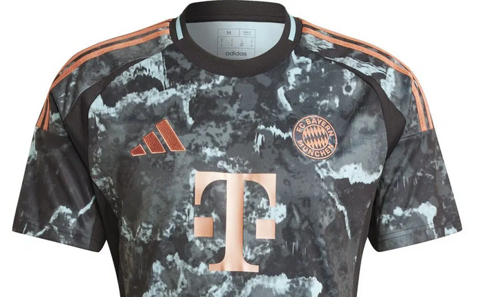 adidas Performance FCB Herren Fantrikot für 34,98€ (statt 50€)
