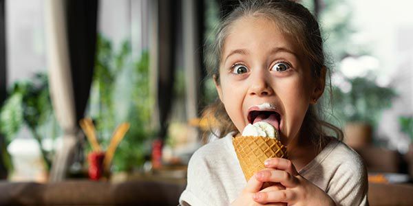 🍦 Sommerhighlight: ALDI schickt Eisdiele durchs Land & spendiert günstiges Eis
