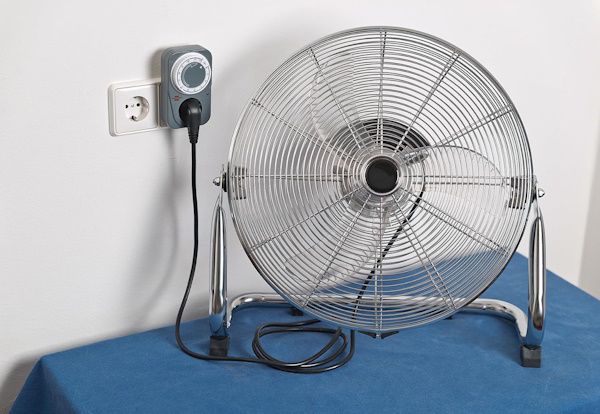 ⏲️ Brennenstuhl MC 120 mechanische Timer Steckdose für 1,93€ (statt 5€)