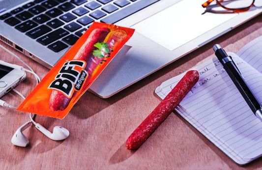 😋 40er Pack BiFi Original Salami Sticks ab 16€ (statt 27€)