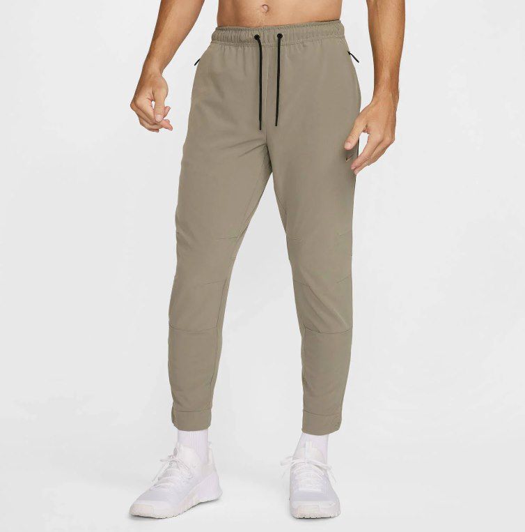 Nike UNLIMITED Dri FIT Trainingshose für 42,44€ (statt 60€)