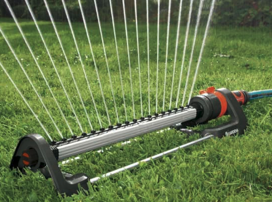 💦 Gardena Viereckregner Aqua L Rasensprenger für 22,99€ (statt 33€)