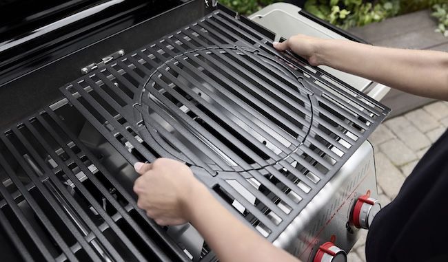 🥩 Weber Spirit E 425 Gasgrill (GBS) mit 4 Brennern ab 499,99€ (statt 619€) + gratis Abdeckhaube