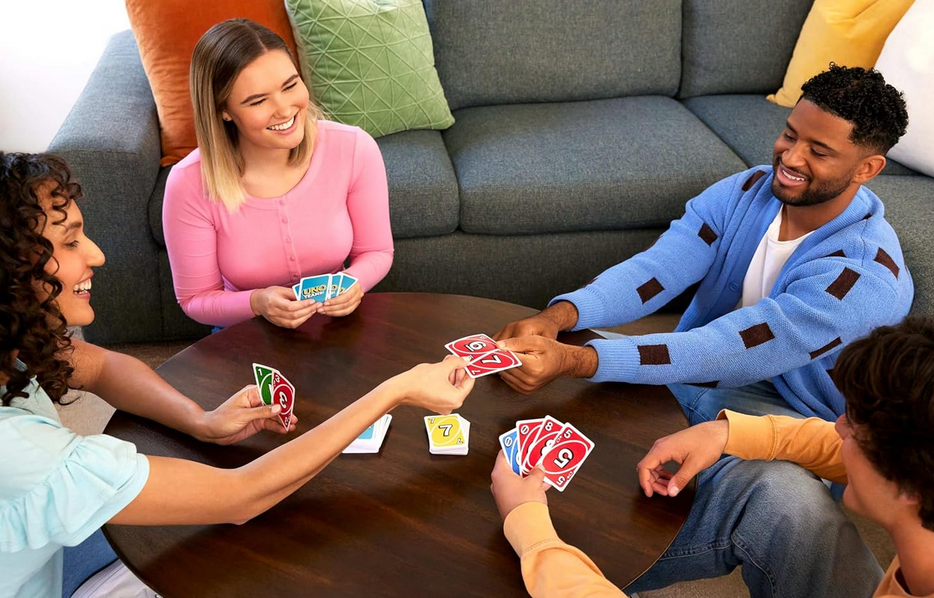 👑 Mattel UNO Teams Familien Game für 7,99€ (statt 13€)