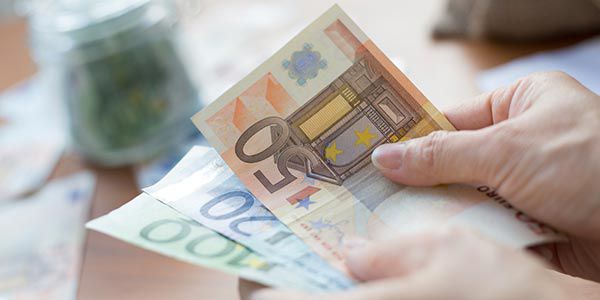 ✉️💰 Deutsche Post: Service für Rentner wird eingestellt   Noch schnell reagieren!