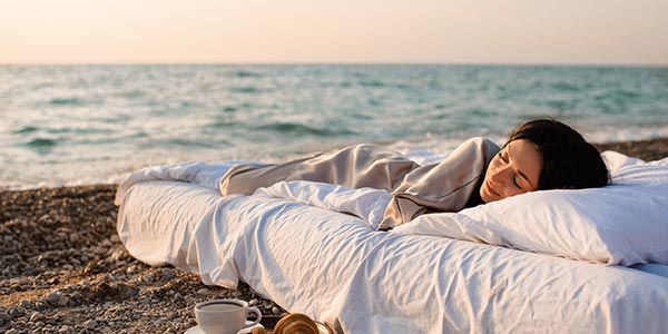 🌡️☀️ Die Sommerhitze überleben: So kommt ihr zu Hause gut durch den Sommer