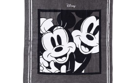 🐭 Disney Mickey & Minnie Mouse Love Handtuch, 70 x 140cm für 8,90€ (statt 20€)