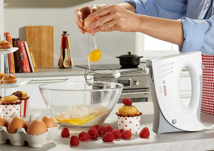🧁 Bosch MFQ3530 Handrührgerät mit Besen & Haken für 28,90€ (statt 34€)