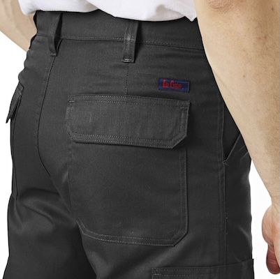 👷‍♂️ Lee Cooper Workwear Arbeitshosen für je 11,99€ zzgl. VSK (statt 24€)