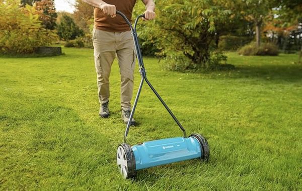 🏡 Gardena Classic Spindelmäher 400 mit 40cm Breite für 81,19€ (statt 96€)
