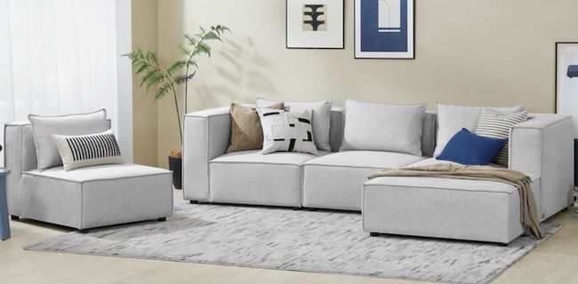 🤯 Juskys Sofa Domas XL 4 Sitzer mit Ottomane & Kissen für 849,99€ (statt 1.623€?)