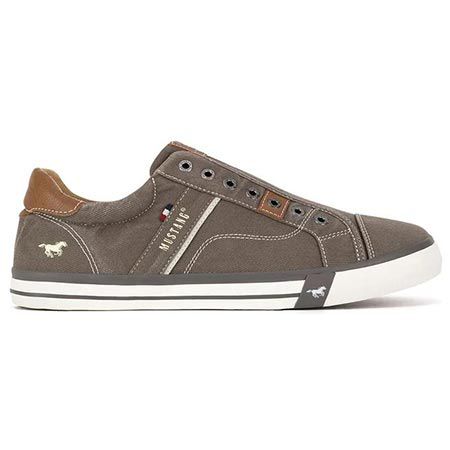 👟 Mustang Stoff Sneaker für 37,49€ (statt 50€)