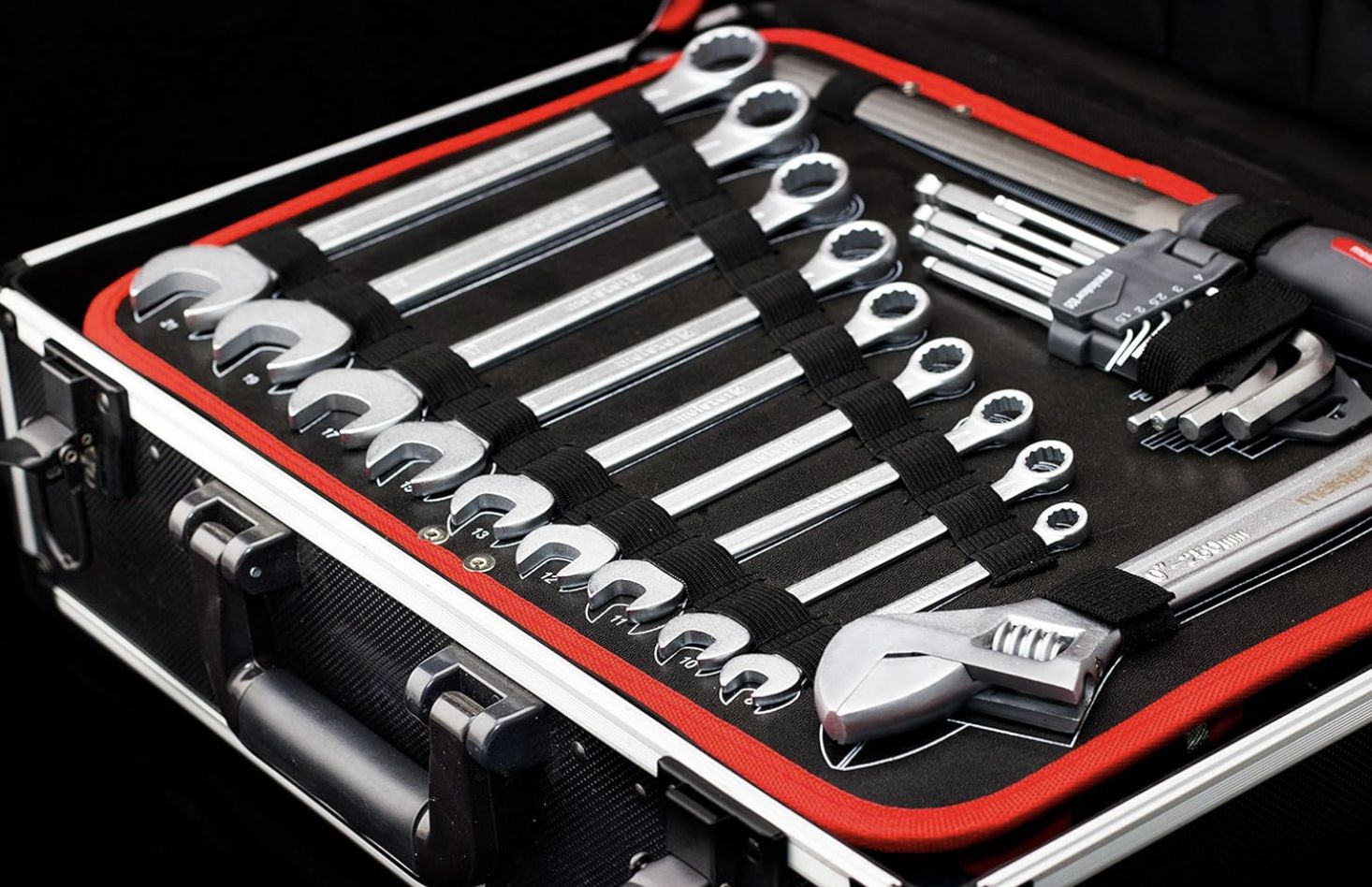 🛠️ Meister 156 tlg. Werkzeug Set mit Teleskophandgriff für 129€ (statt 154€)