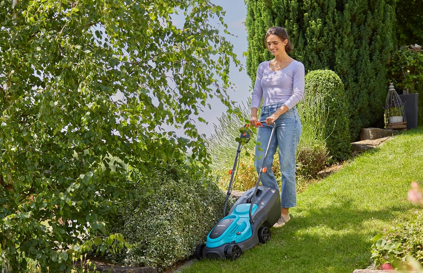 Gardena EasyMax+ 32cm 18V Akku Rasenmäher 200 m² für 97,99€ (statt 142€)