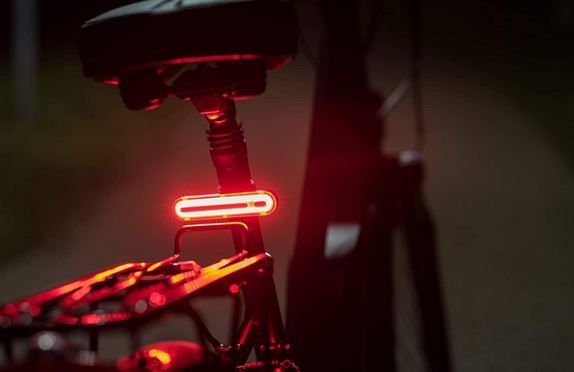 🚲 Fischer Akku Fahrrad Beleuchtungsset mit Front  & Rückleuchte für 12,99€ (statt 20€)