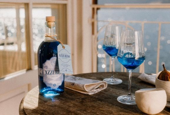 🍹 The Illusionist Azzurino Aperitivo   Der Farbwechsel Aperitivo, 0,7L ab 11,47€ (statt 15€)