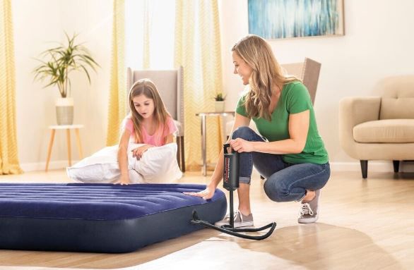 💨 Intex Double Quick 1 Hand Luftpumpe mit 3 Düsenaufsätze für 4€ (statt 7€)