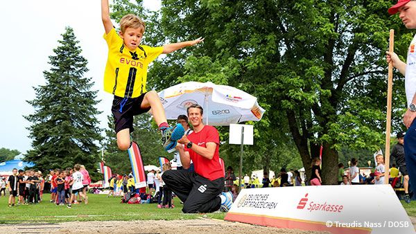 👕 Sparkasse: Deutsches Sportabzeichen abgelegt   T Shirt gratis erhalten
