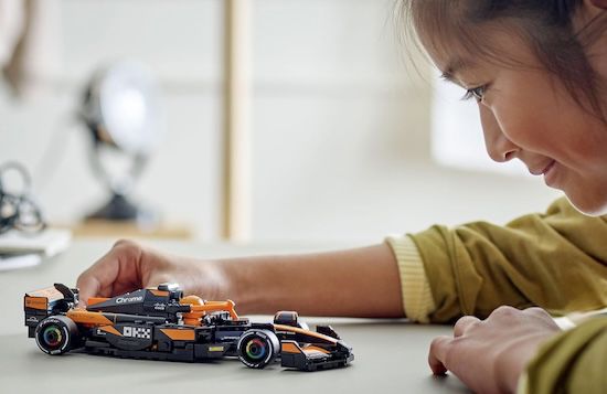 🏎️ LEGO Speed Champions   McLaren F1 Team MCL38 Rennauto (77251) für 15,99€ (statt 21€)