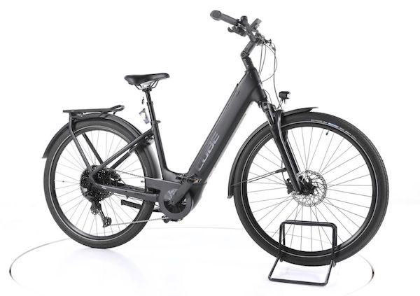 🚲 Cube Touring Hybrid Pro Trekking E Bike (Tiefeinsteiger, 2023) für 2.198€ (statt 2.659€)   refurb.