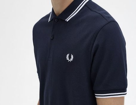 👕 Fred Perry Twin Tipped Poloshirt in Marineblau für 53,40€ (statt 81€)