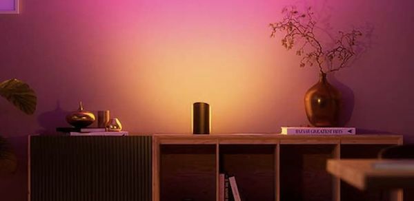 💡 Philips Hue Play Wallwasher RGB Tischleuchte inkl. neue Bridge Pro für 269,95€ + 50€ Cashback