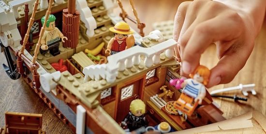 🏴‍☠️ LEGO One Piece   Das Piratenschiff Flying Lamb (Going Merry) für 94,95€ (statt 106€)