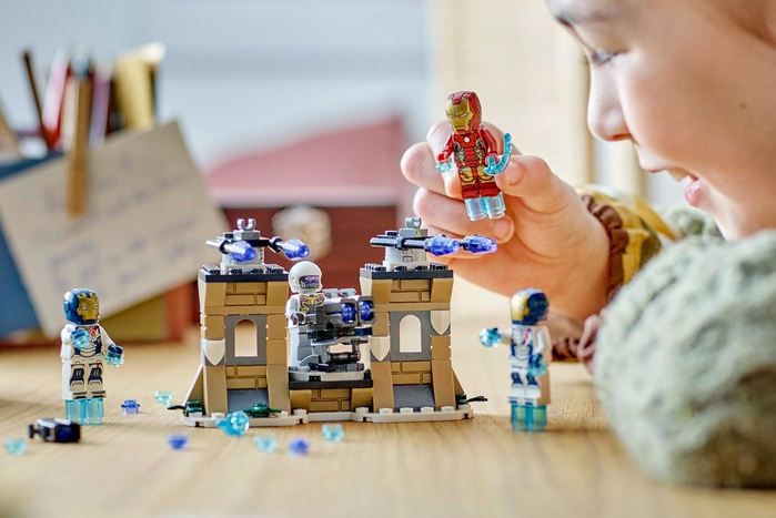 🤖 LEGO 76288 Marvel Iron Man & Iron Legion vs. Hydra Soldat für 15€ (statt 20€)