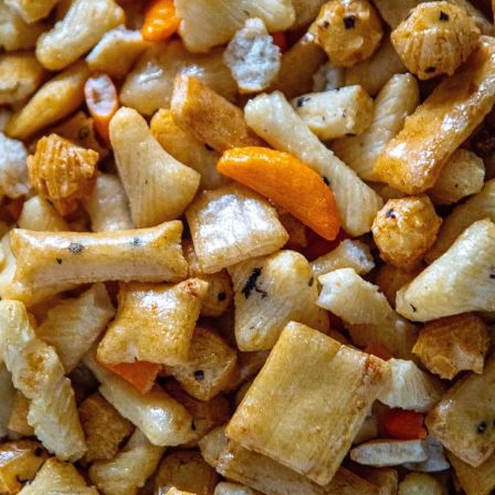 🥜 12er Pack Royal Orient Asiatischer Snack Mix, je 200g ab 25,46€ (statt 33€)