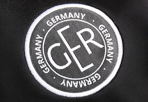 ⚽️👕 SportSpar Deutschland Retro Herren Trikot für 9,95€ inkl. Versand