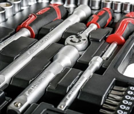 🔩 STIER Steckschlüsselsatz, 54 teilig, 1/4 Zoll und 1/2 Zoll für 45,89€ (statt 54€)