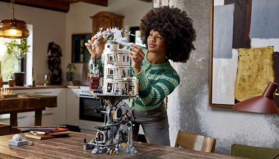 🪄 LEGO Harry Potter - Gringotts Zaubererbank (76417) für 343,99€ (statt 430€) 🪄 LEGO Harry Potter Gringotts Zaubererbank (76417) für 343,99€ (statt 430€)