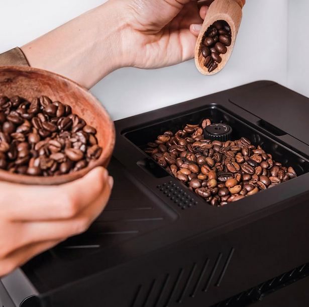 ☕ Cecotec Cremmaet Compact Vollautomat mit 19 Bar für 145€ (statt 189€)