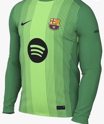 🏃🏻 Amazon: Nike Sale   Sneaker, T Shirts, Jogginghosen & mehr z.B. Kappe Metal Swoosh H86 für 17€ (statt 22€)